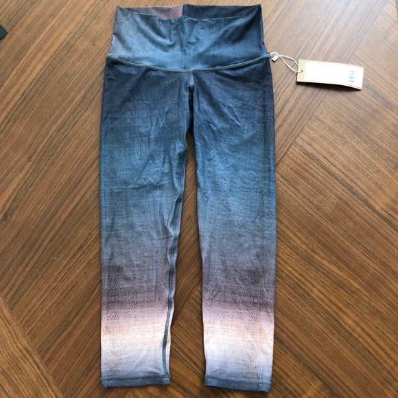 Niyama Sol Pants - NWT Niyama Sol beachcomber twilight tights size S Niyama Sol Pants - NWT Niyama Sol beachcomber twilight tights size S